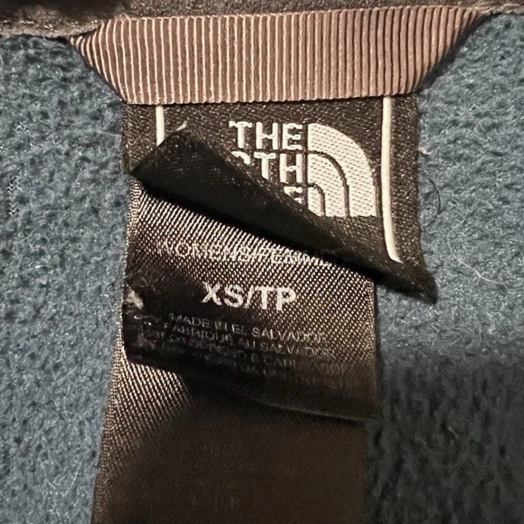 The North Face Women’s Size XS Blue Full Zip Fleece Jacket - Picture 2 of 5